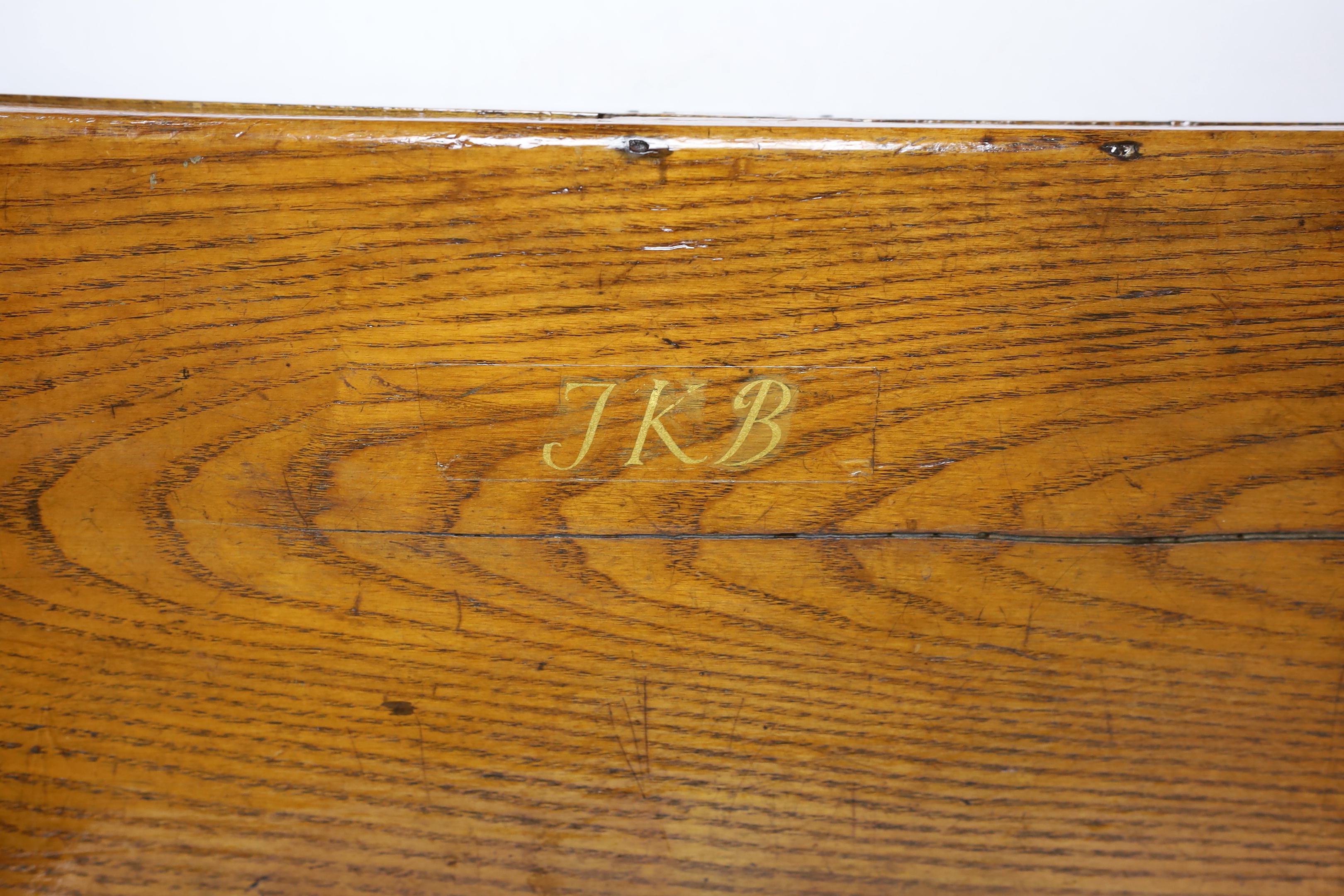 An oak Colt pistol box, felt lined compartments containing a few tools including a bullet mould, label for directions to the inside of the lid, dimensions 45.5 x 18 x 11.5cm